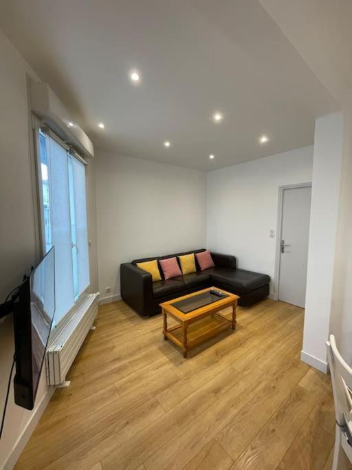 Paris Centre Clamart Hopital Percy Appart 2 Pieces Tres Lumineux Grand Екстериор снимка