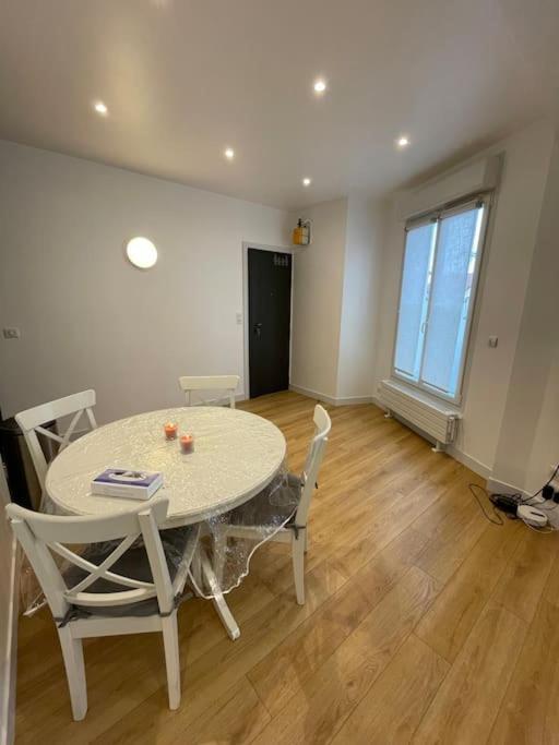 Paris Centre Clamart Hopital Percy Appart 2 Pieces Tres Lumineux Grand Екстериор снимка