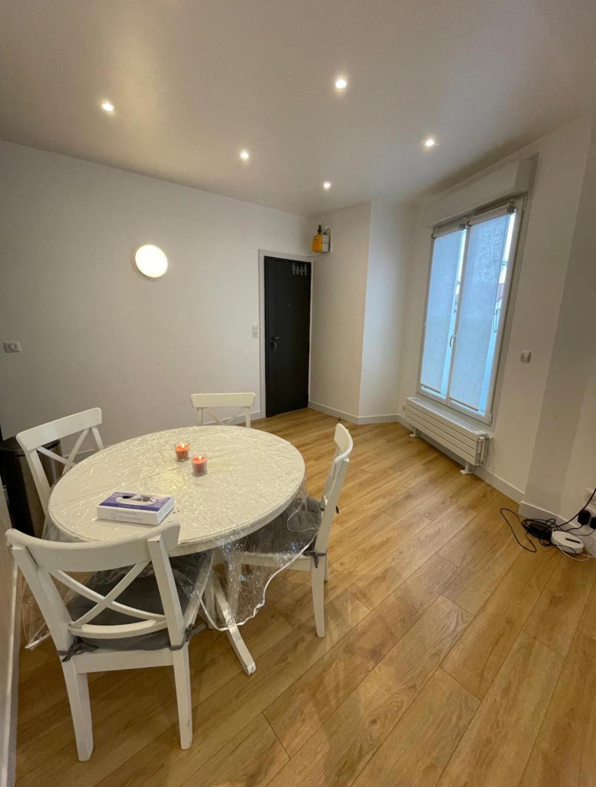 Paris Centre Clamart Hopital Percy Appart 2 Pieces Tres Lumineux Grand Екстериор снимка